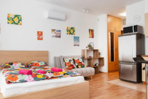 Corvin Gem2 Apartment with Parking